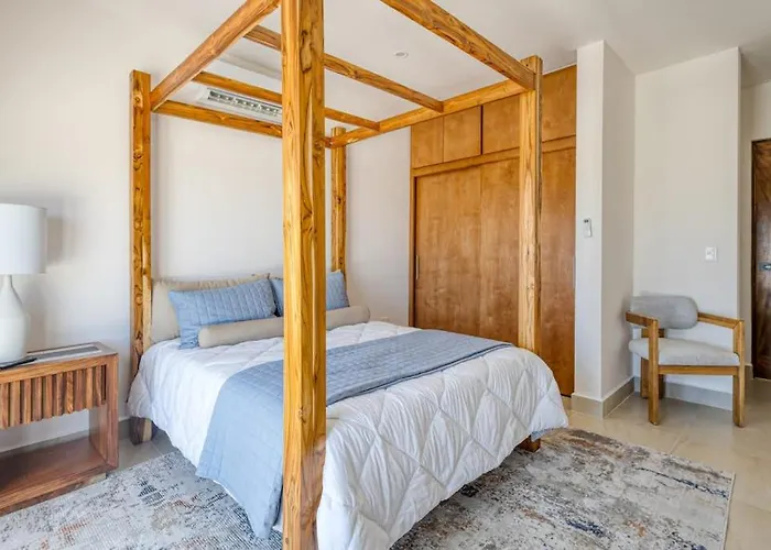 Modern With Rooftop Lounge, Pools, Gym, Pickleball & Netflix Access Ferienhaus Cabo San Lucas